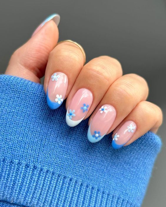 2024 Spring Almond Nails: Pastel Trends & Floral Designs