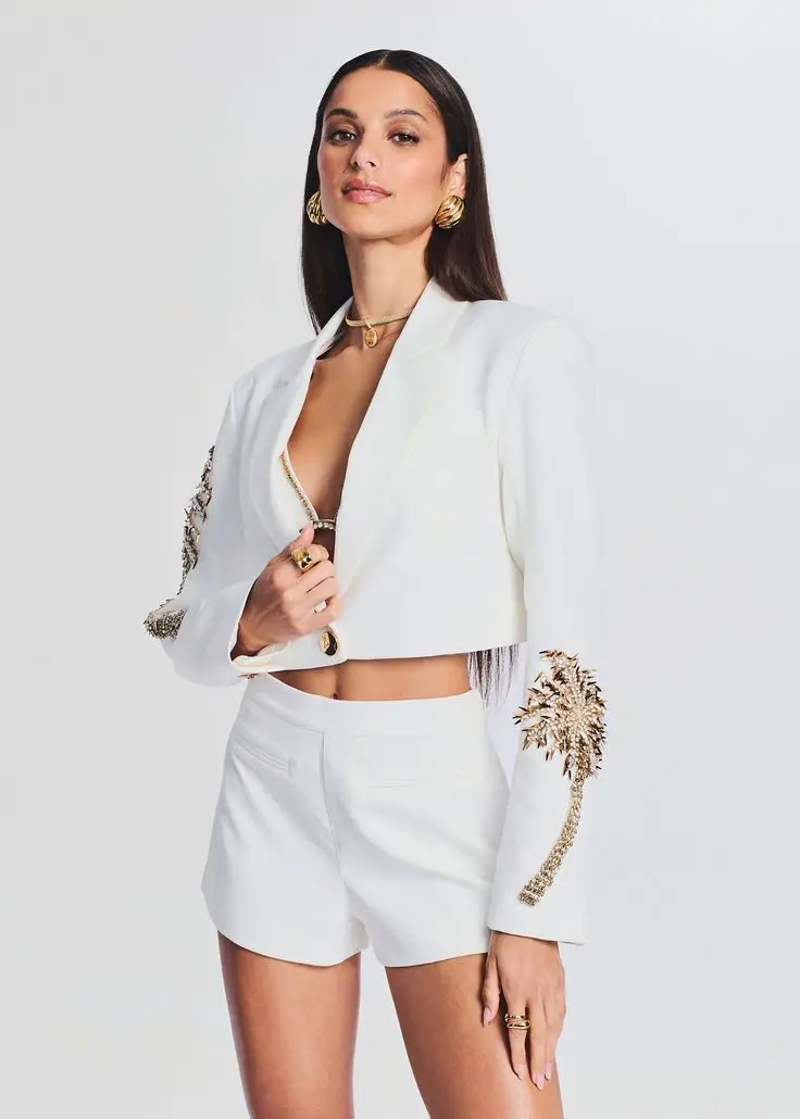 Stylish Summer Shorts Outfits: Elevate Your Warm-Weather Wardrobe